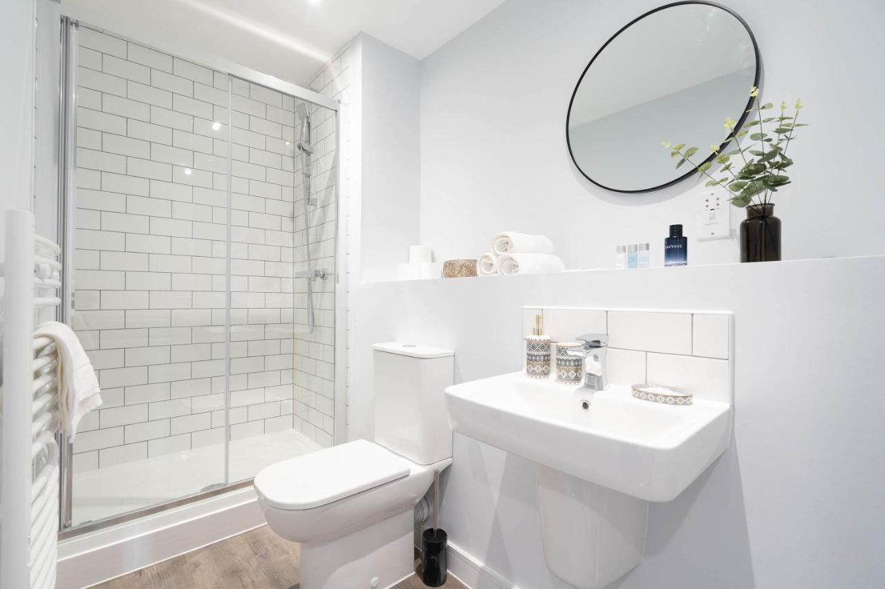 Caliber Stays Apartments & Homes - The Aphrodite Suite- 2 Bedroom Apartment - City Centre - Free Netflix & Rooftop Skyline Views Birmingham Eksteriør bilde