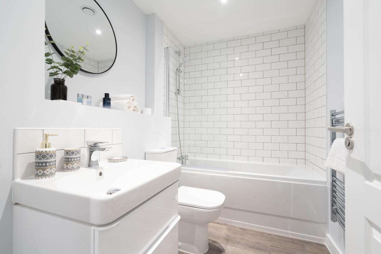 Caliber Stays Apartments & Homes - The Aphrodite Suite- 2 Bedroom Apartment - City Centre - Free Netflix & Rooftop Skyline Views Birmingham Eksteriør bilde